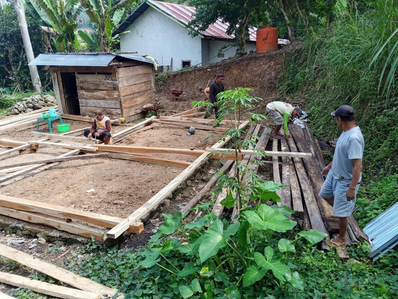 TMMD Ke-129 Kodim 1407/Bone Lanjutkan Rehabilitasi Rumah Warga di Bontocani