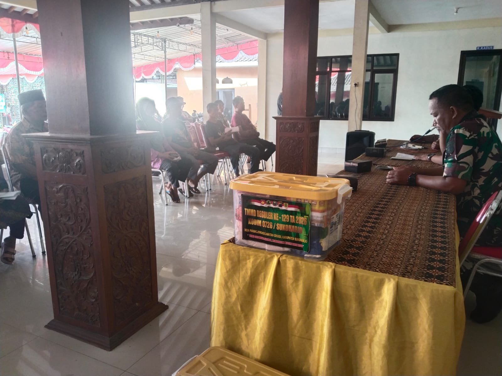 Progres Program Prioritas Nasional: Satgas TMMD Bagikan Sembako di Sukoharjo