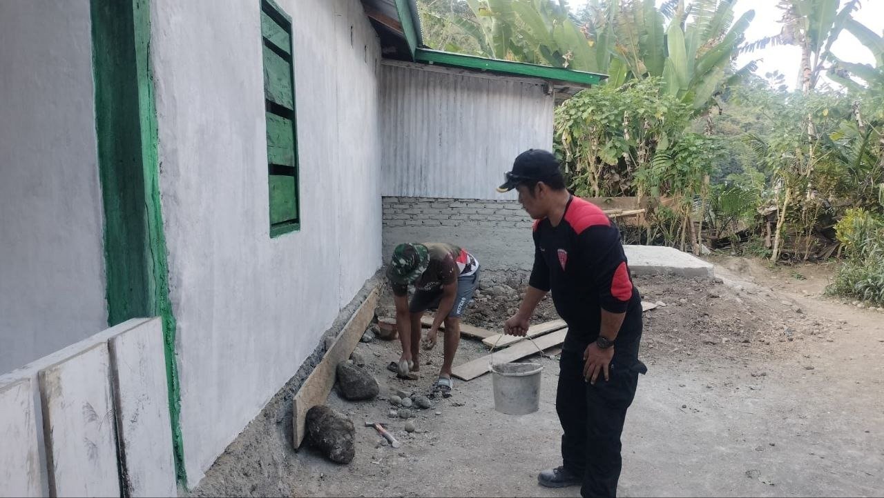 Satgas TMMD Rapiakan Pondasi Rumah Tidak Layak Huni di Desa Pattuku